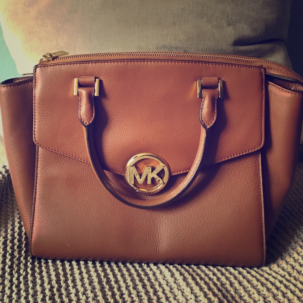 Micheal Kors Purse